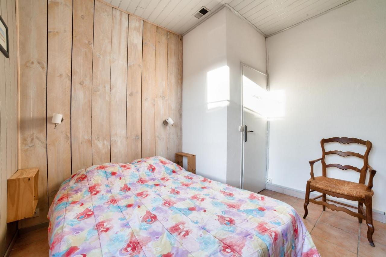 Jolie Maison Avec Cour Pour 5 Personnes 诺亚芒提亚 外观 照片